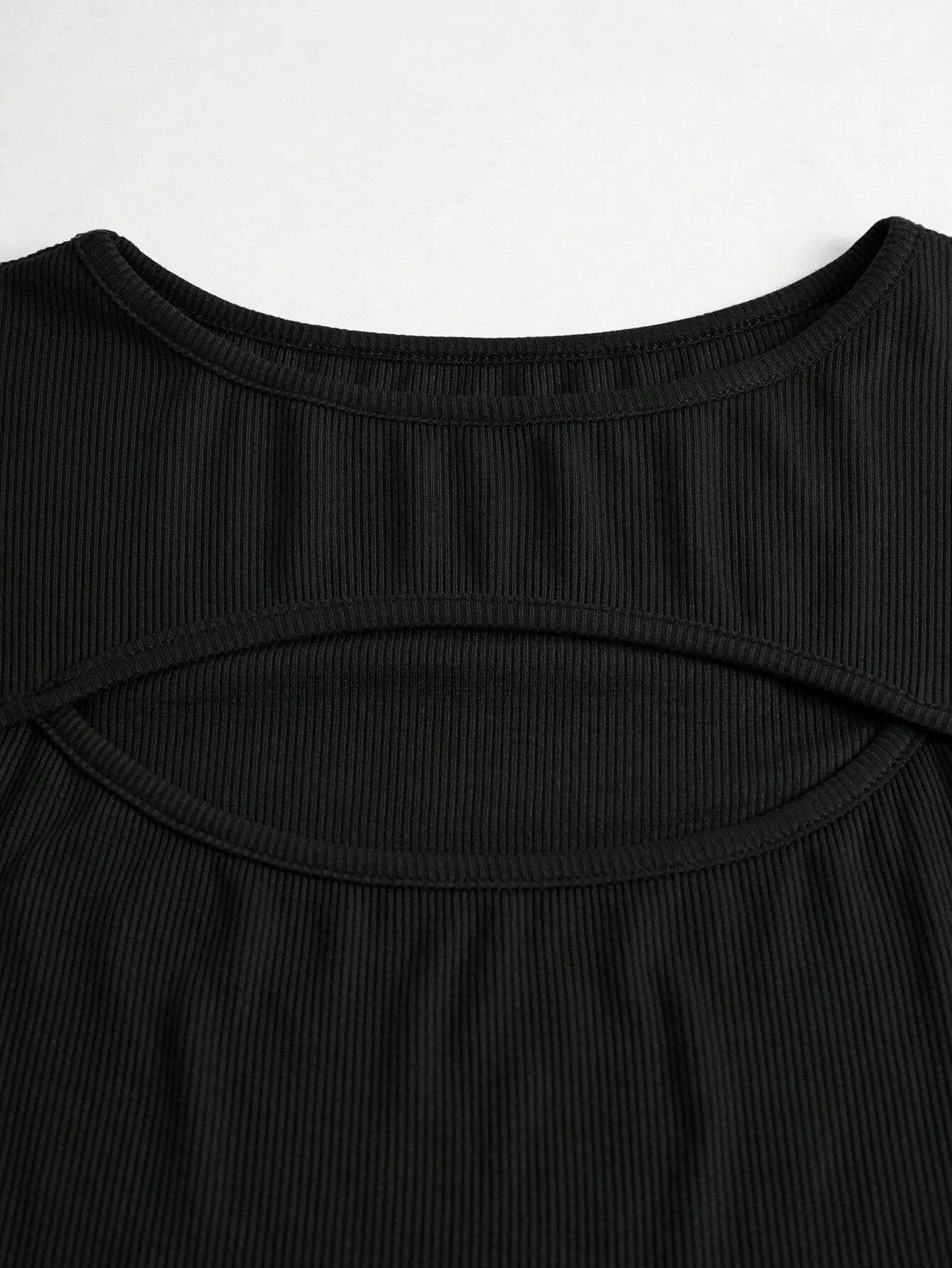 Camiseta de Malha com Elastano Recorte Vazado Fiorenze