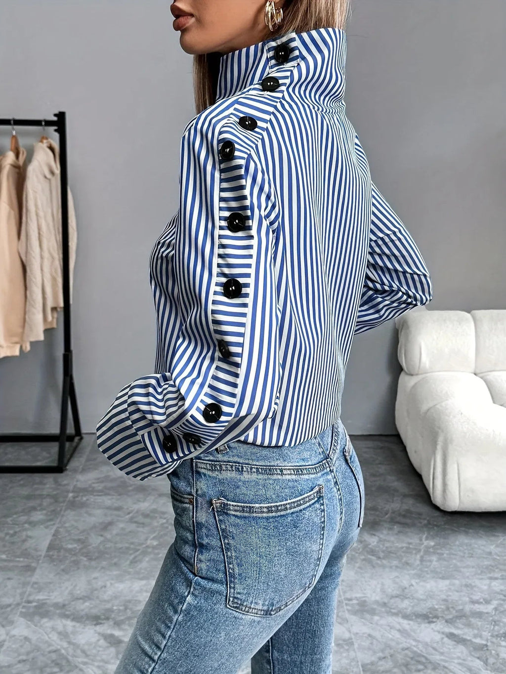 Blusa de Poliéster Listrada com Gola Alta Fiorenze
