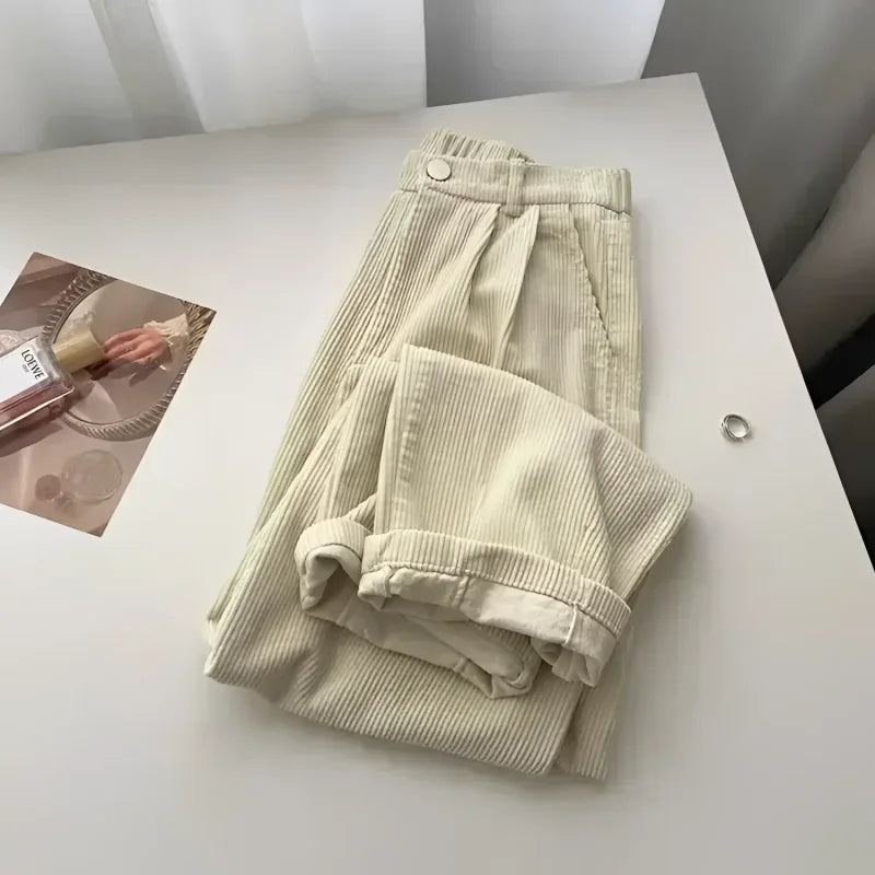 Calça Reta de Cintura Alta em Veludo Cotelê para Outono Fiorenze