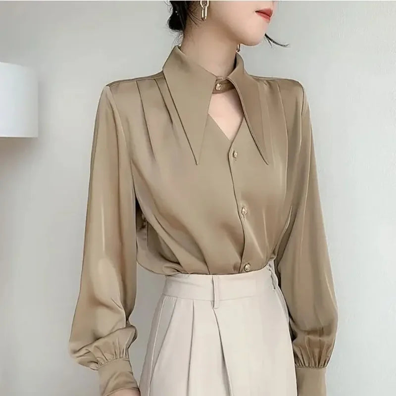 Blusa Social em Cetim com Gola Clássica e Botões Fiorenze
