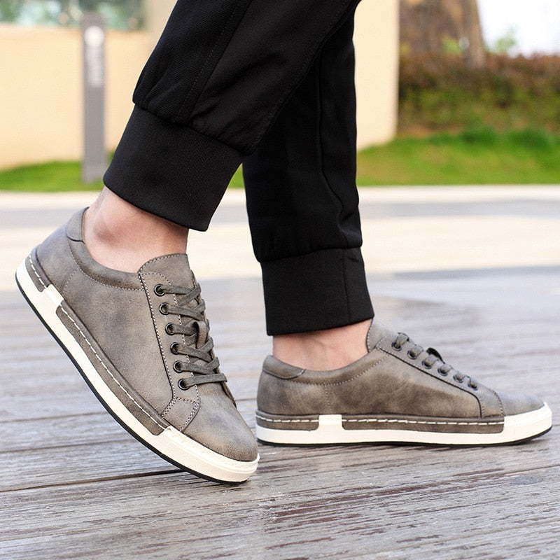 Tênis casual de Couro Fiorenze Style