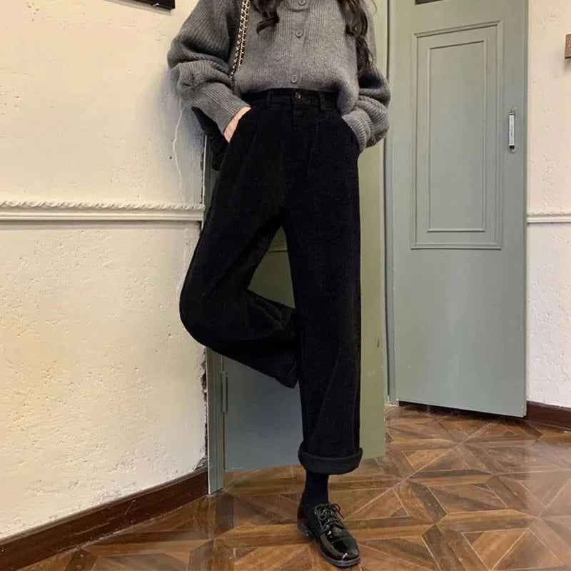 Calça Reta de Cintura Alta em Veludo Cotelê para Outono Fiorenze