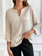 Blusa Lisa Manga 3/4 com Decote em V - Fiorenze