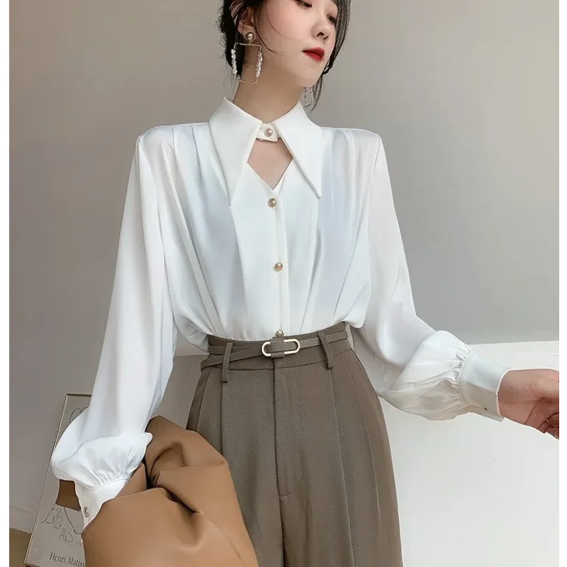 Blusa Social em Cetim com Gola Clássica e Botões Fiorenze