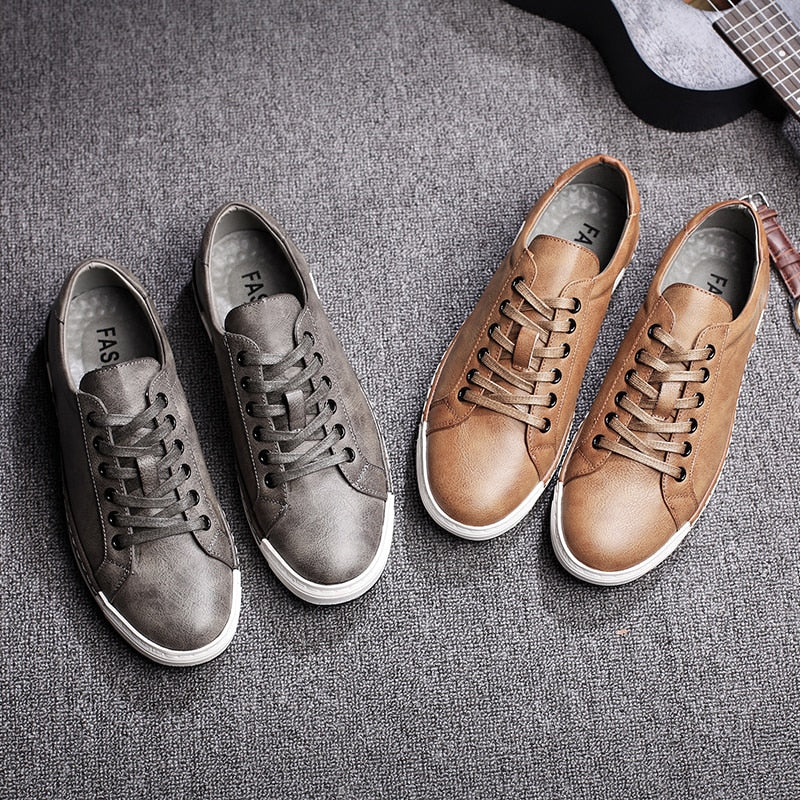 Tênis casual de Couro Fiorenze Style